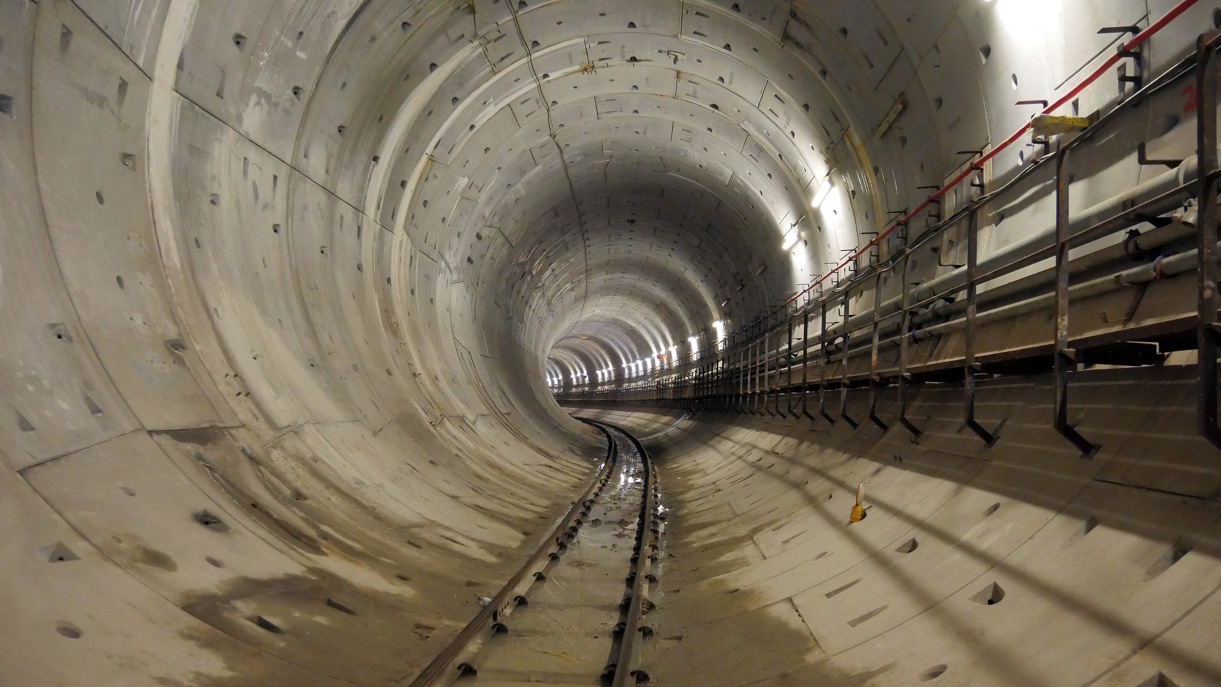 The Investment Delivery Forum cites the Thames Tideway Tunnel's financial model as a success story, paving the way for potential replication and increased insurer investments across various sectors 

Image Source: Jacobs 