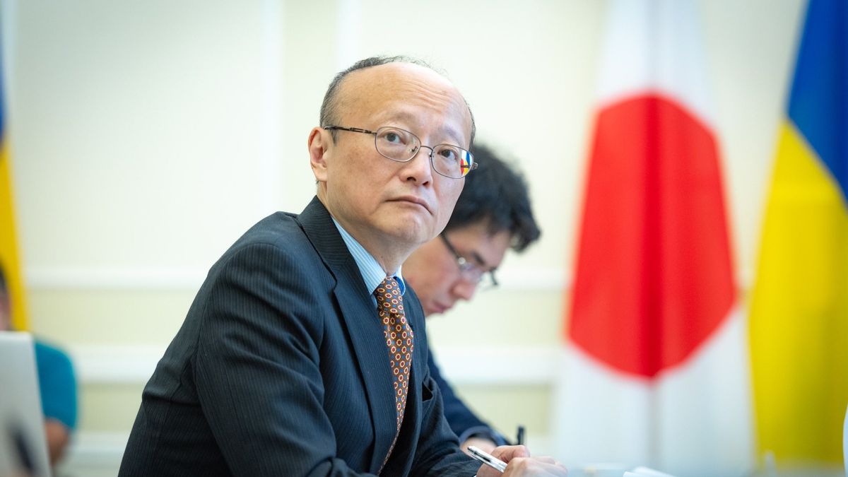 Masato Kanda, vice minister of finance for international affairs at Japan's Ministry of Finance, assembled a panel to examine the nation's current account and pinpoint structural issues. 

Image Source: VOI 