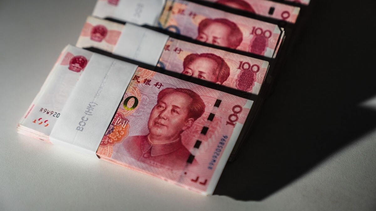 The yuan reaches a seven-month low amid reversing equity investment flows into China. 

Image Source: Bloomberg 